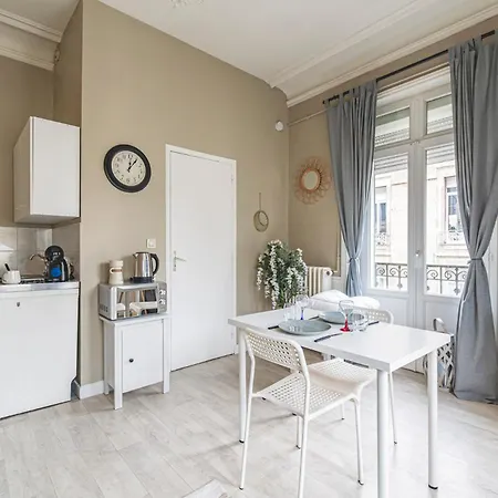 Taittinger 511 Apartment Reims Exterior photo