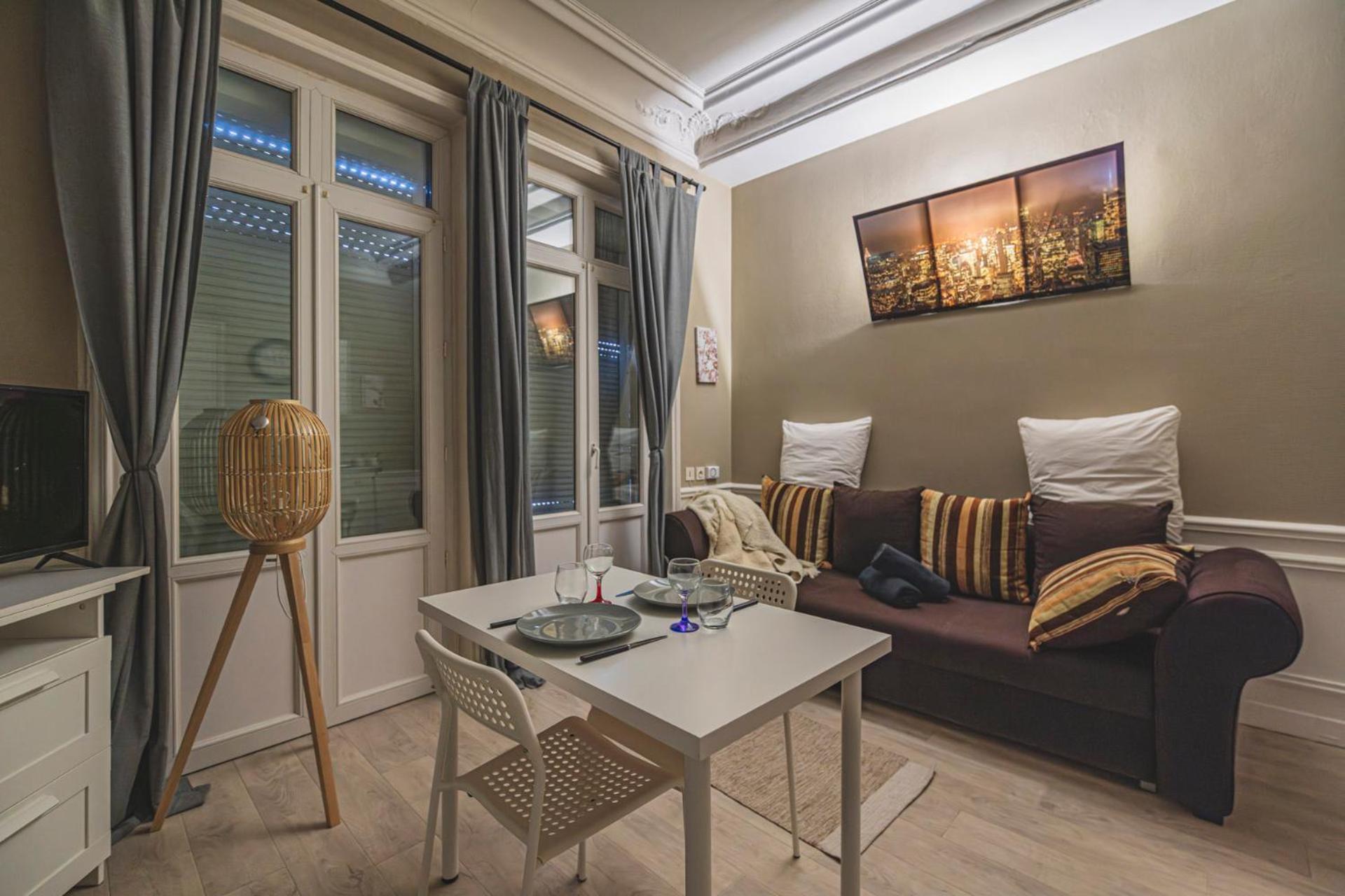 Taittinger 511 Apartment